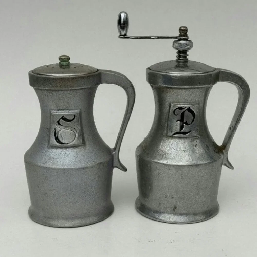 Vintage Salt & Pepper Shaker